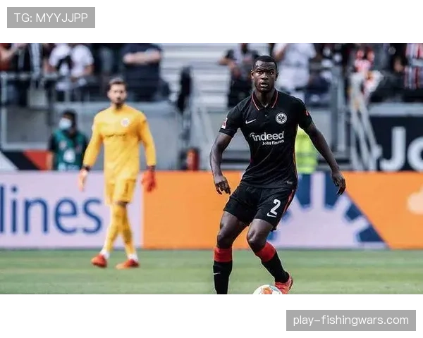 德国国脚布朗续约法兰克福至2030年，拒英超报价