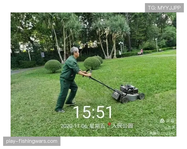 人民公园球场草皮维护,应对冬季赛程密集 人民公园球场草皮维护,应对冬季赛程密集