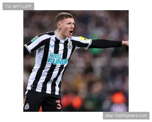 曼联猎物巴莱巴表现灾难，开场22分钟即被老将米尔纳换下