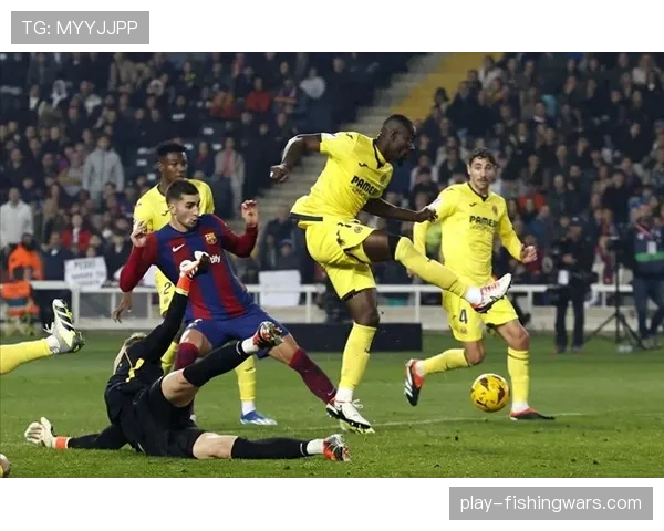 实时：马略卡对阵比利亚雷亚尔，久保建英助攻打破僵局