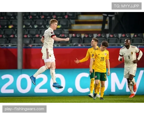 帕夫洛维奇、斯皮纳佐拉上半场造险，恩昆库失良机